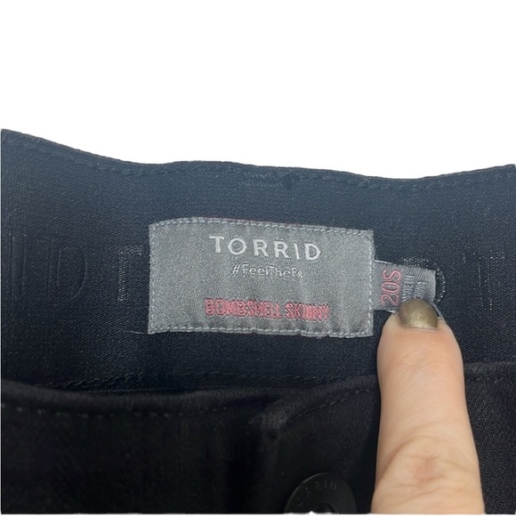 New Torrid Black Bombshell Skinny Stretch Distressed Jeans Women Plus Size 20 - Picture 2 of 5